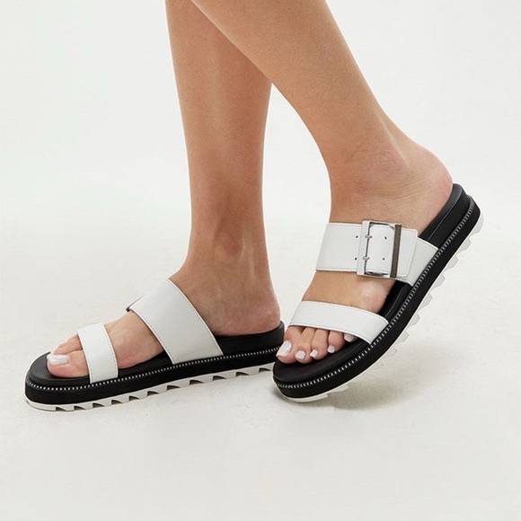 Sorel Roaming Buckle Slide Sandal Size 10 - Picture 1 of 9
